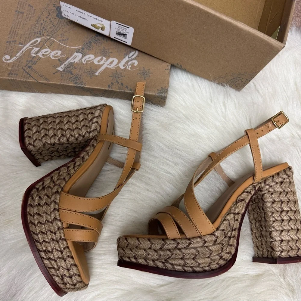 New in box Free People Fahn Jute Platform Natural Rafia